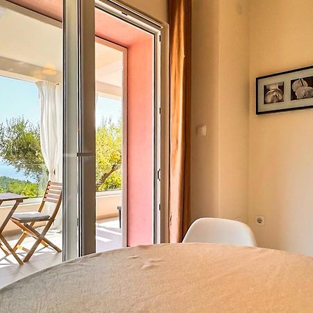 Studio Vesna With A Terrace And Sea View Рабац Екстер'єр фото